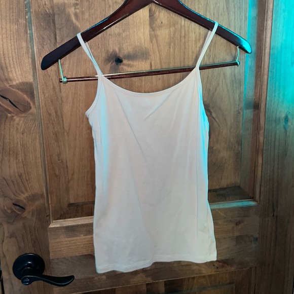 Simple under tank - Picture 1 of 2